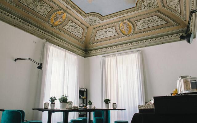 Agatha Cosy Hotel