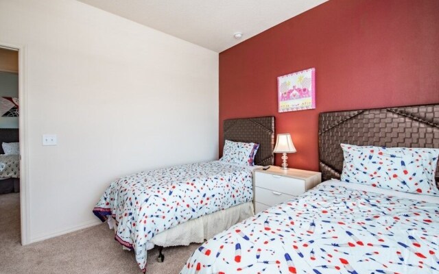 Amazing Townhome! - Lucaya Village - 8960SP