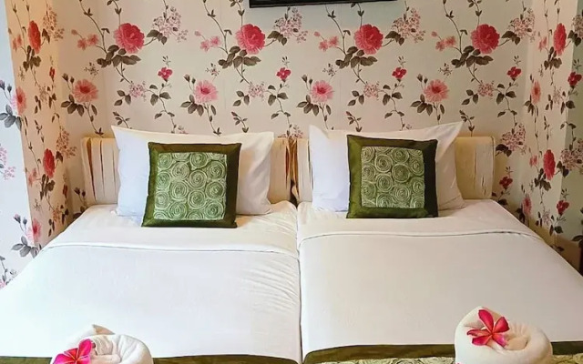 Saitharn Iyara Resort