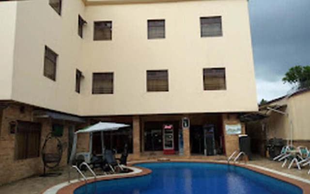 Geneva Hotel and Suites