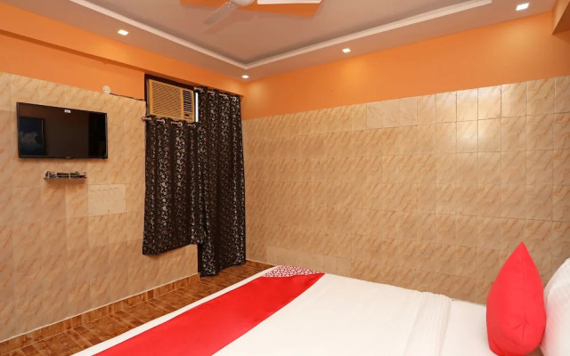 Qlark Rooms & Lawn By OYO Rooms