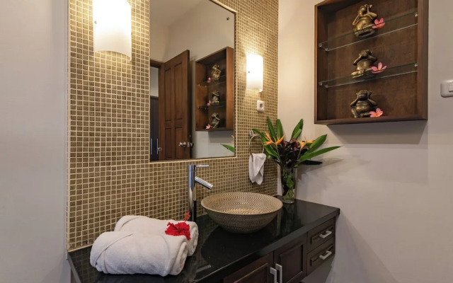 Alamanda Lovina Resort