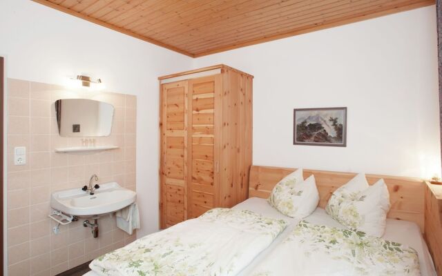 Luxurious Chalet In Zell Am See With Sauna