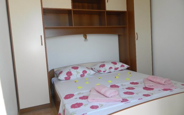 Apartments Darka