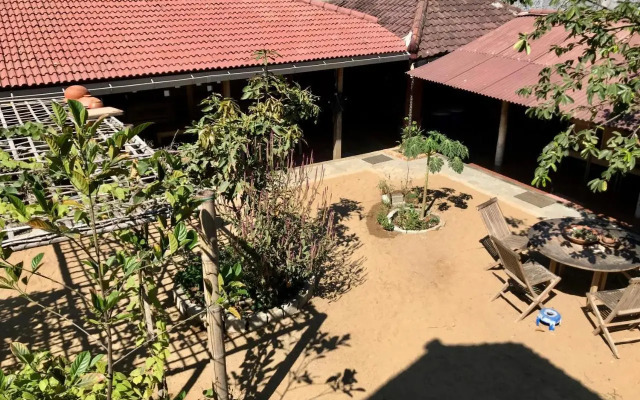 Harry's Ocean House Pacitan