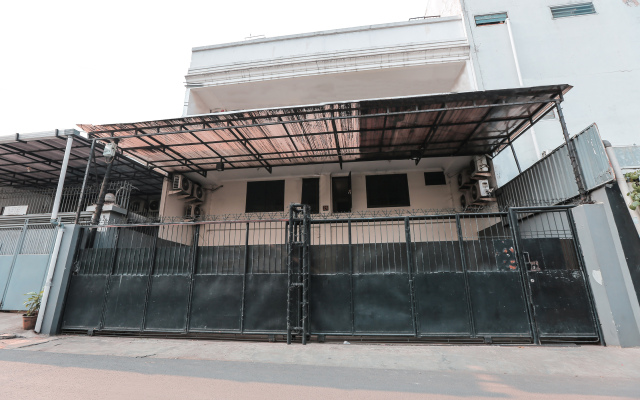 Super OYO Capital O 141 Fatmawati Cozy Residence