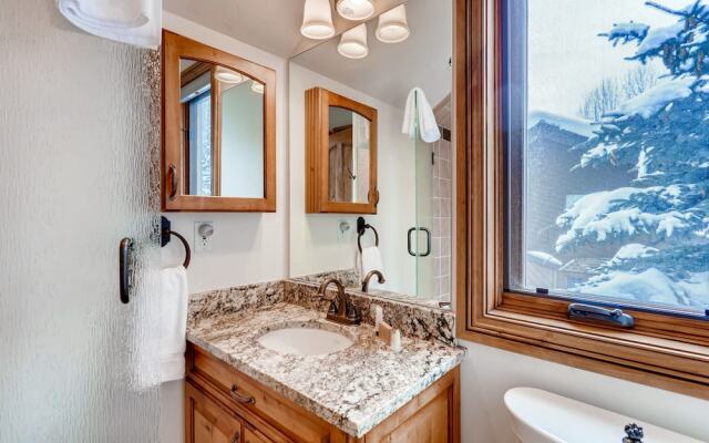2319 Chamonix Ln Home