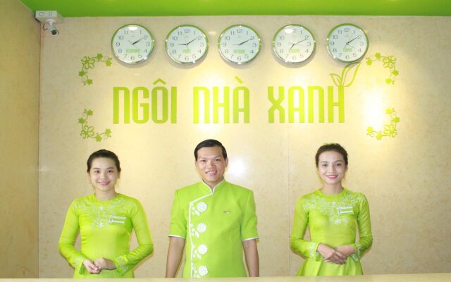 Ngoi Nha Xanh