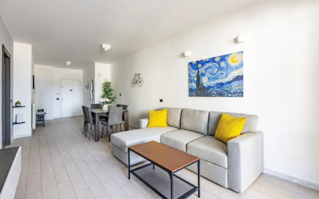 Casa Kenzo With Parking by Napoliapartments