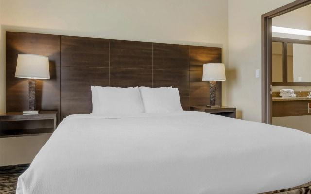 Best Western Plus Bridgewater Hotel & Convention Centre