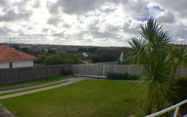 Sea Vista Apartments