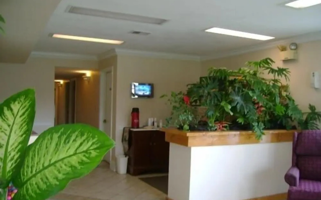 Emerald Sands Inn