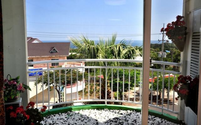 Jeju Jungmun Village