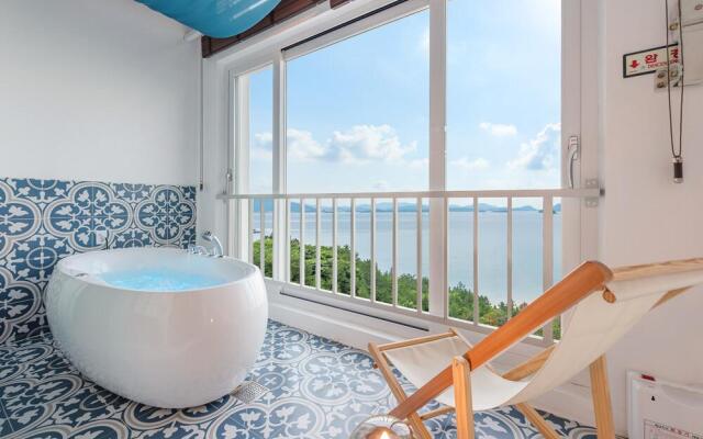 yeosu belle poolvilla pension