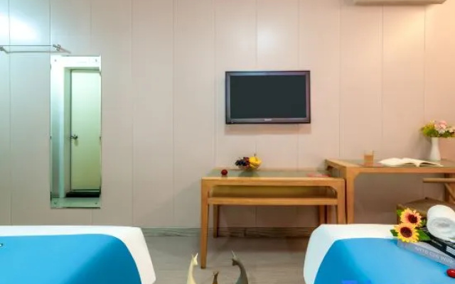 Walnut Say Hotel (Liaocheng Vocational and Technical College Bus Terminal)