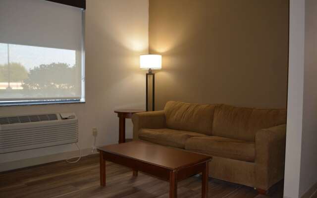 Wingate by Wyndham College Station South