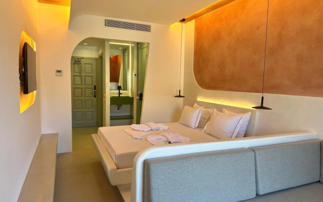 Yperia Hotel
