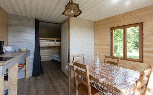 Camping Les Castors - Cabanes Insolites