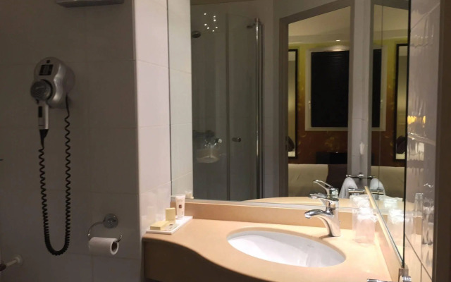 B&B HOTEL Reims Tinqueux
