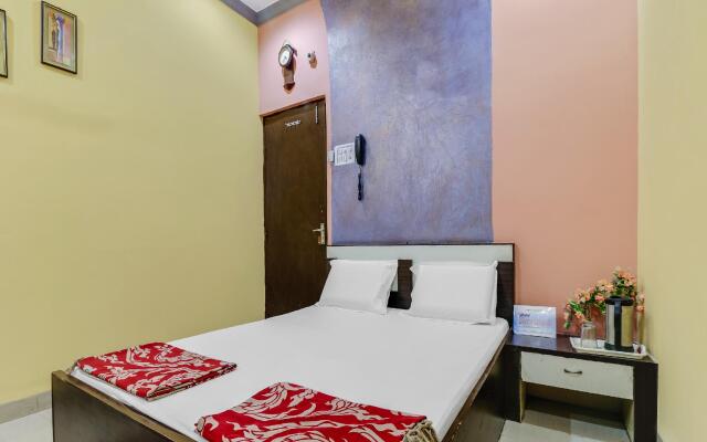 SPOT ON 46032 Hotel Laxmi Narayan