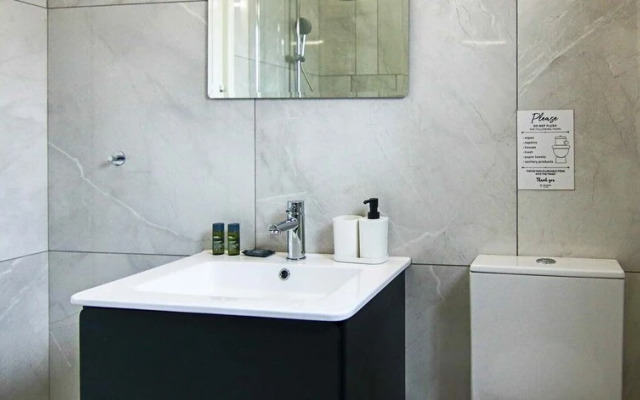 Phaedrus Living: City View Luxury Iras Flat 102