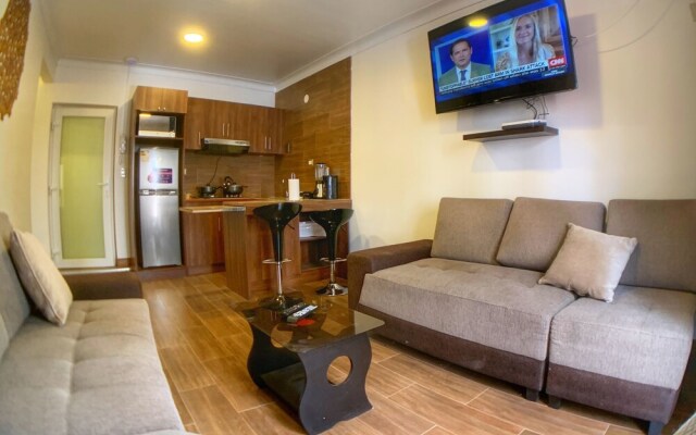 Del Niño Apartments