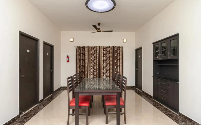 OYO 28257 Skye Service Apartments