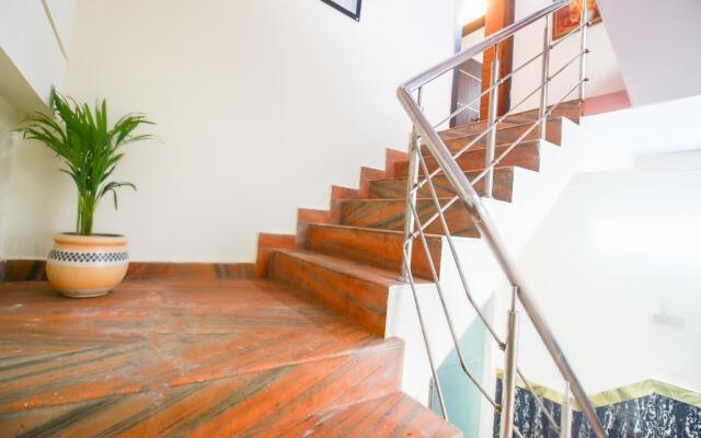 OYO 67068 Sanrac Residency