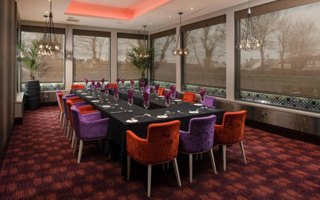 Carlton Hotel