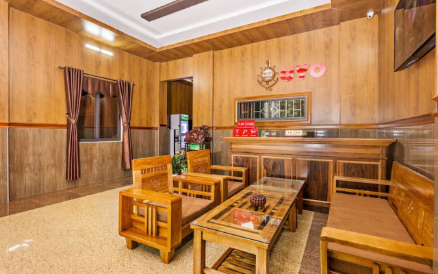 Thao Van Hotel by OYO Rooms