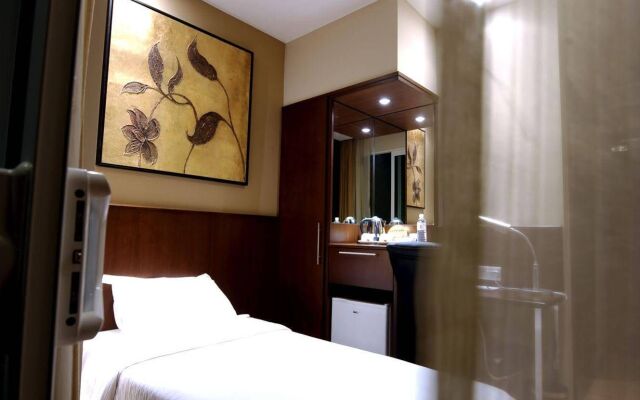 RoomZ Hotel