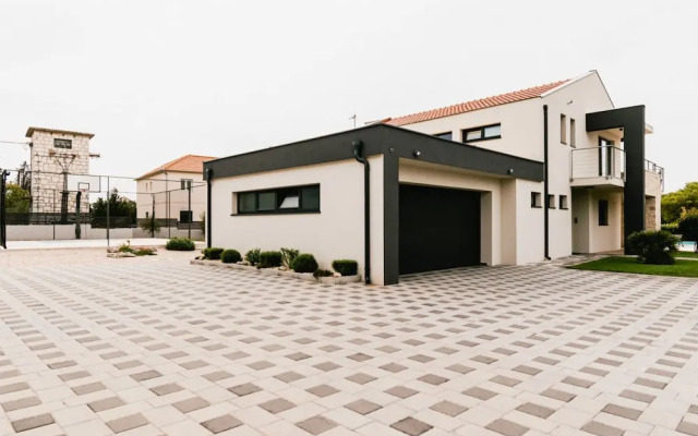 Villa Felicity B4