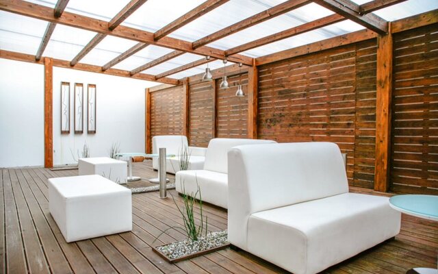 Urban Hotel Amadeos
