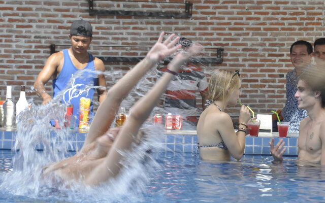 Pool Party Hostel