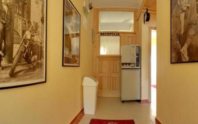 Hostel Cinema House