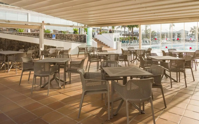 Aparthotel ILUNION Costa Sal Lanzarote