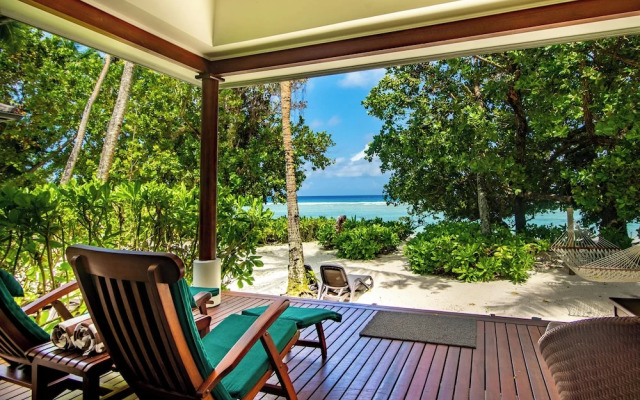 Labriz Silhouette Seychelles