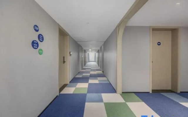 Campanile Hotel (YichangYiling Wanda Plaza Flagship) — 4-star hotel in Yichang