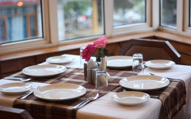 Golden Tulip Manali Hotel