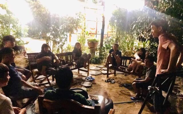 Trai Hoa Vang Homestay - Hostel