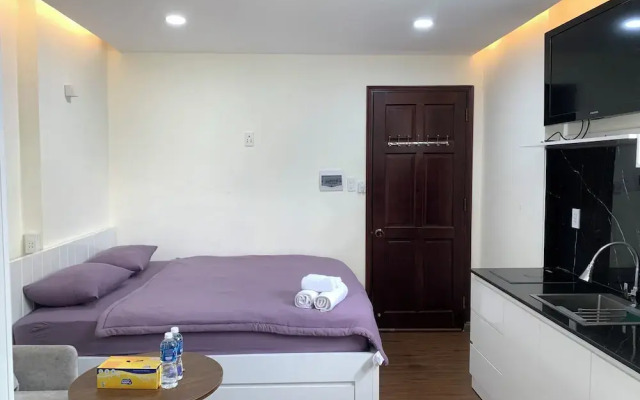 Lucy Hotel & Apartment