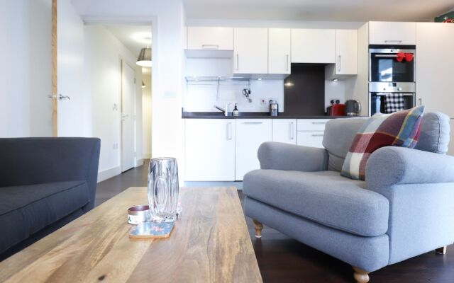 Modern 1 Bedroom Flat in Dalston