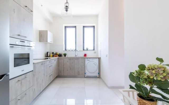 Magical 3BR/Parking with amazing view, city center
