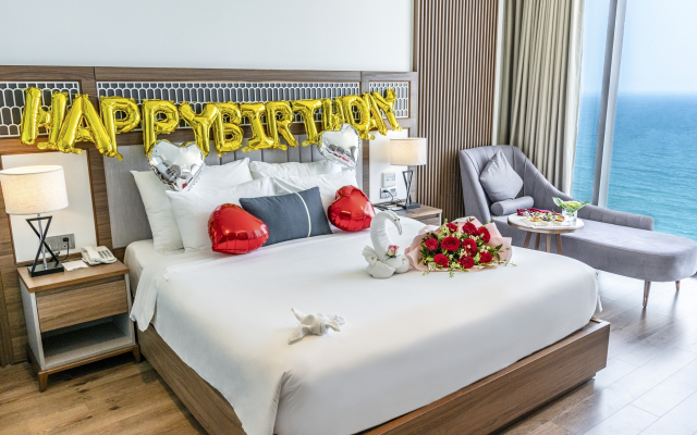 Peninsula Hotel Danang