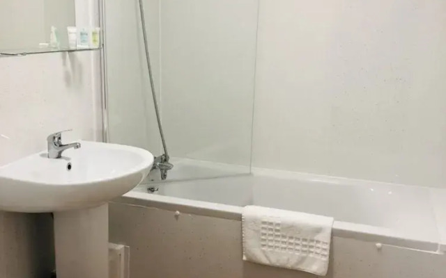 Showcase Apartments - Highcross House Apart Hotel