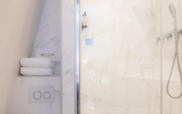 Prince Albert Lyon Bercy