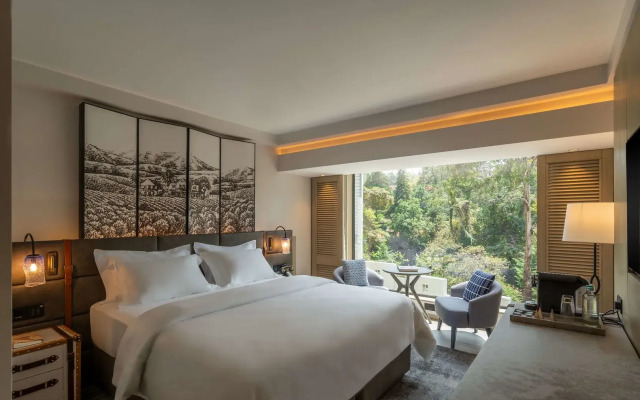 Kwetu Nairobi, Curio Collection By Hilton