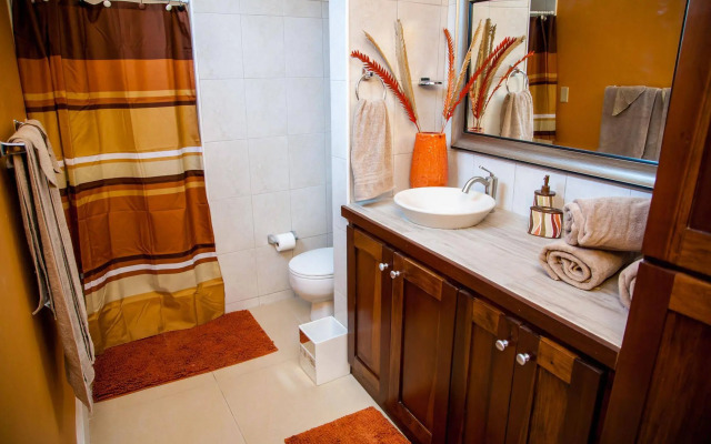 Skyview Manor Guest Apartments