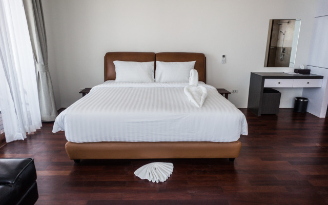 Phi Phi Mountain Beach Resort