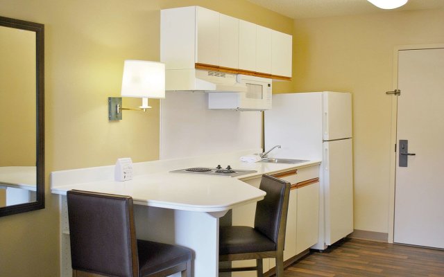 Extended Stay America Select Suites Chicago Westmont Oak Brook